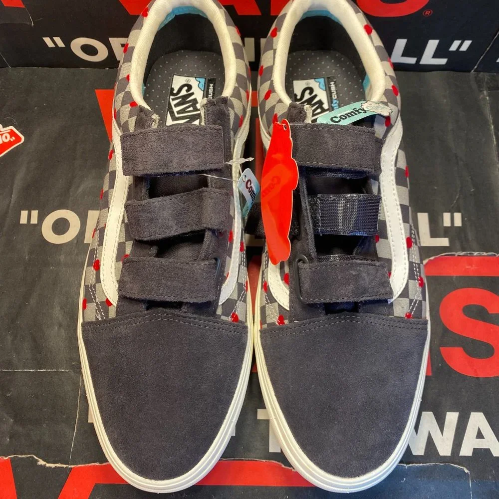 Vans Men's 4/Women's 5.5 Comfycush Old Skool Autism Hearts Asphalt VN0A7Q9A109